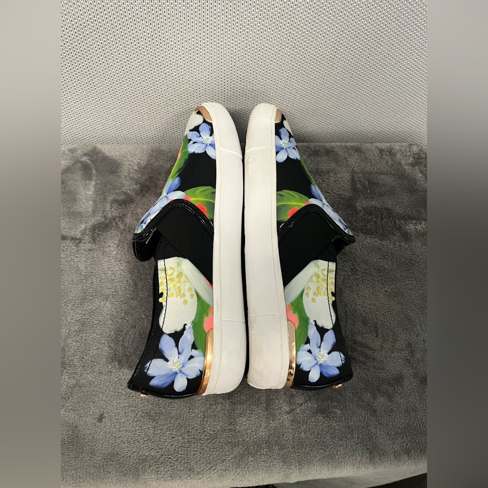 Ted Baker London Laulei floral slip-on sneakers w/ gold accents. Pink, blue. 9 - Picture 8 of 11